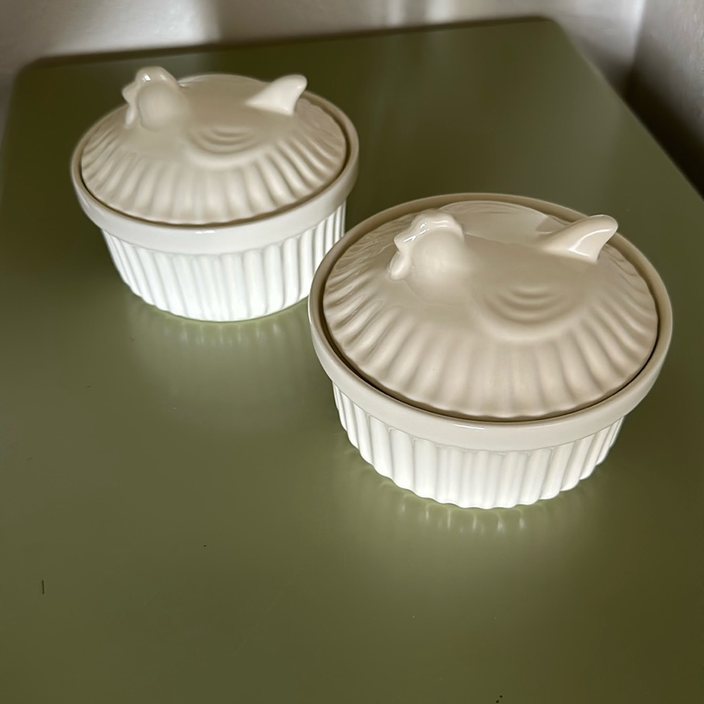 Set of Two Temptations Oven to Table Ware. Oven, Microwave and Dishwasher Safe!